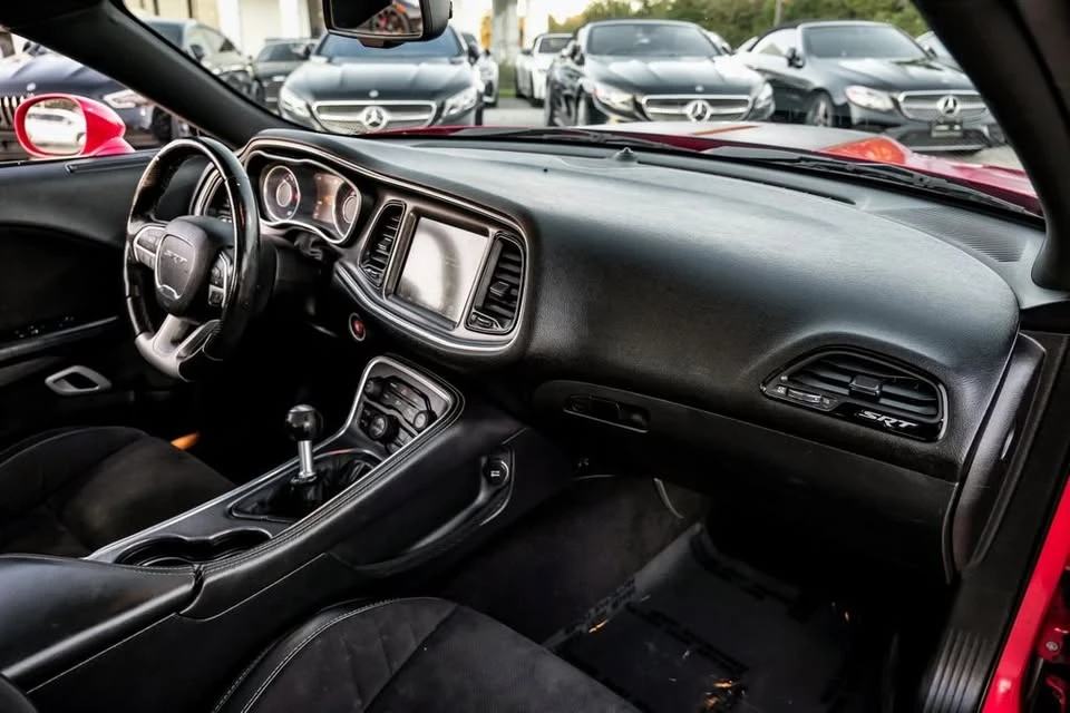 2015 Dodge Challenger 3rd Gen - Image 10 of 20