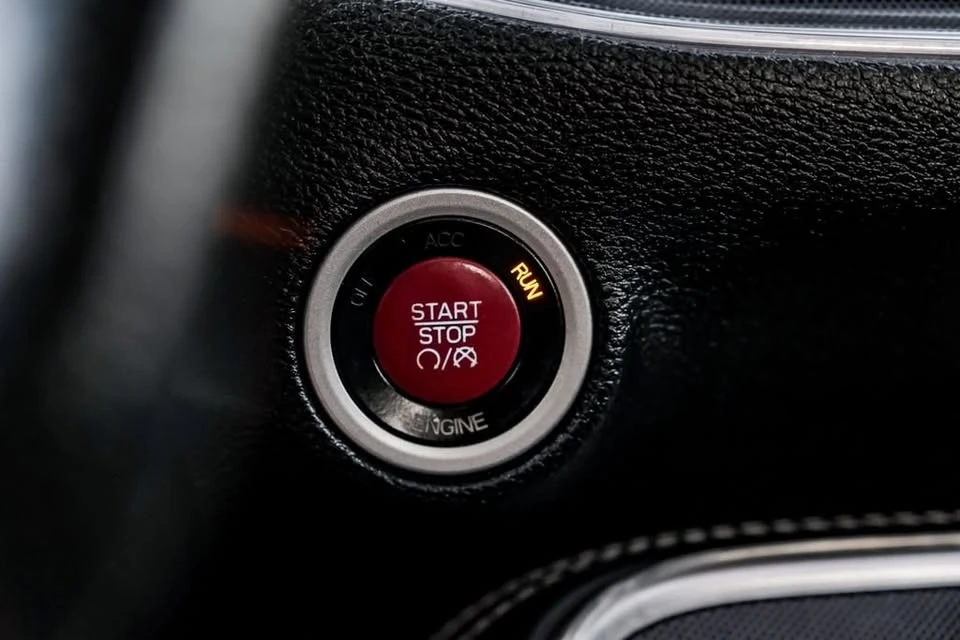2015 Dodge Challenger 3rd Gen - Image 18 of 20
