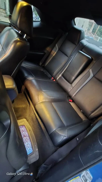 2015 Dodge Challenger 3rd Gen - Image 9 of 14