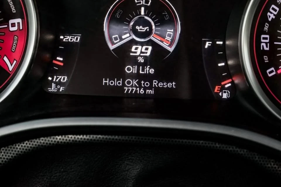 2015 Dodge Challenger 3rd Gen - Image 17 of 20