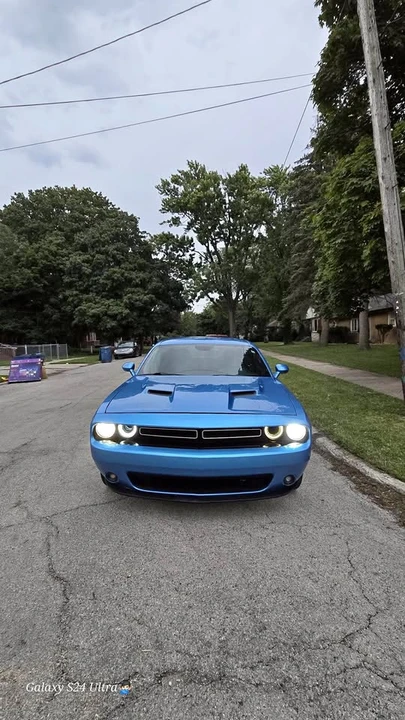 2015 Dodge Challenger 3rd Gen - Image 2 of 14