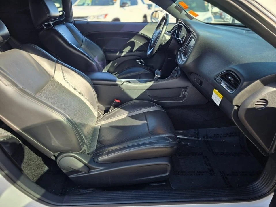 2015 Dodge Challenger 3rd Gen - Image 5 of 14