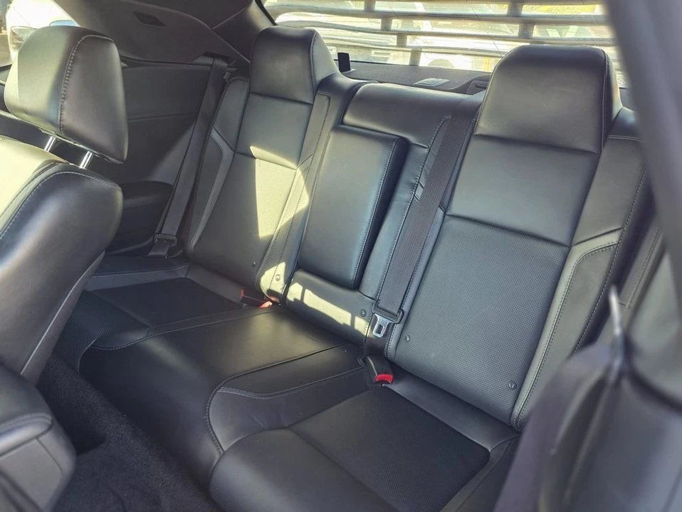 2015 Dodge Challenger 3rd Gen - Image 10 of 14