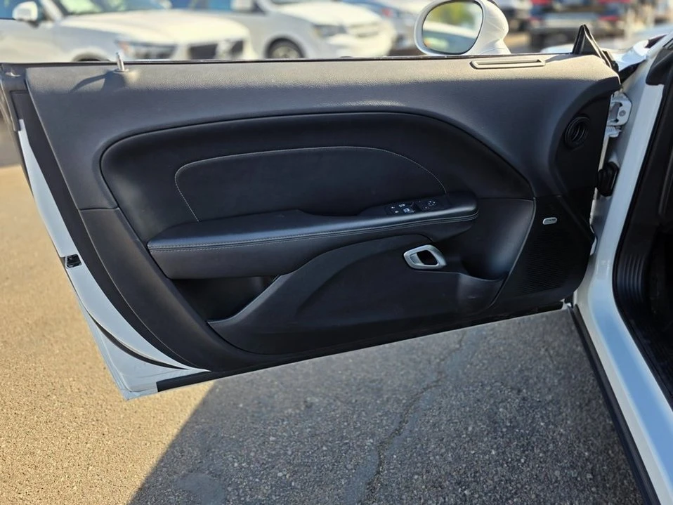 2015 Dodge Challenger 3rd Gen - Image 11 of 14