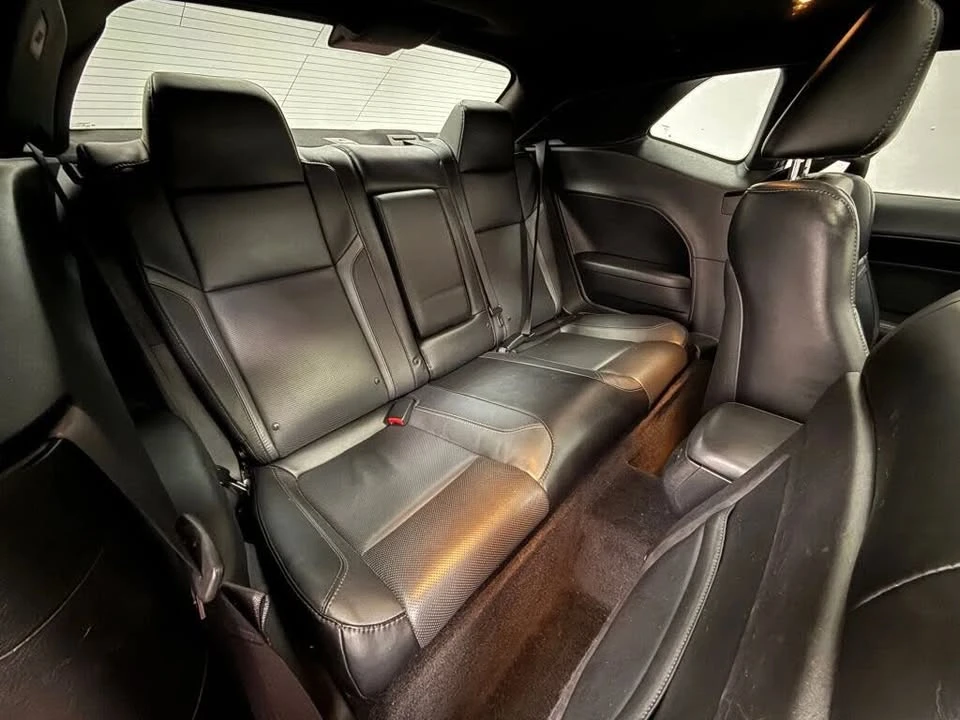 2015 Dodge Challenger 3rd Gen - Image 9 of 17