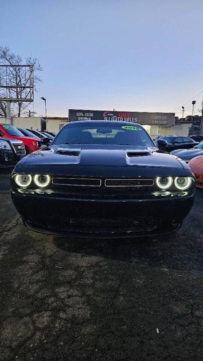 2015 Dodge Challenger 3rd Gen - Image 2 of 12