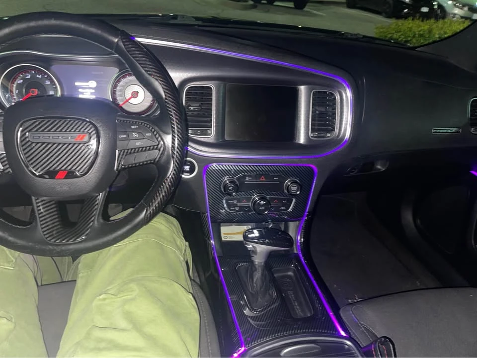 2015 Dodge Challenger 3rd Gen - Image 9 of 15
