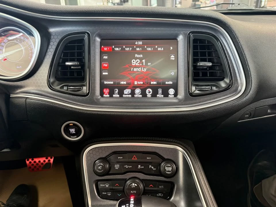 2015 Dodge Challenger 3rd Gen - Image 12 of 17
