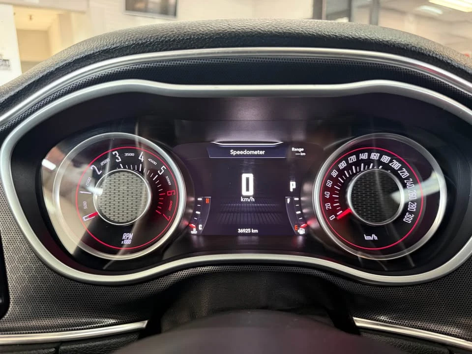 2015 Dodge Challenger 3rd Gen - Image 11 of 17