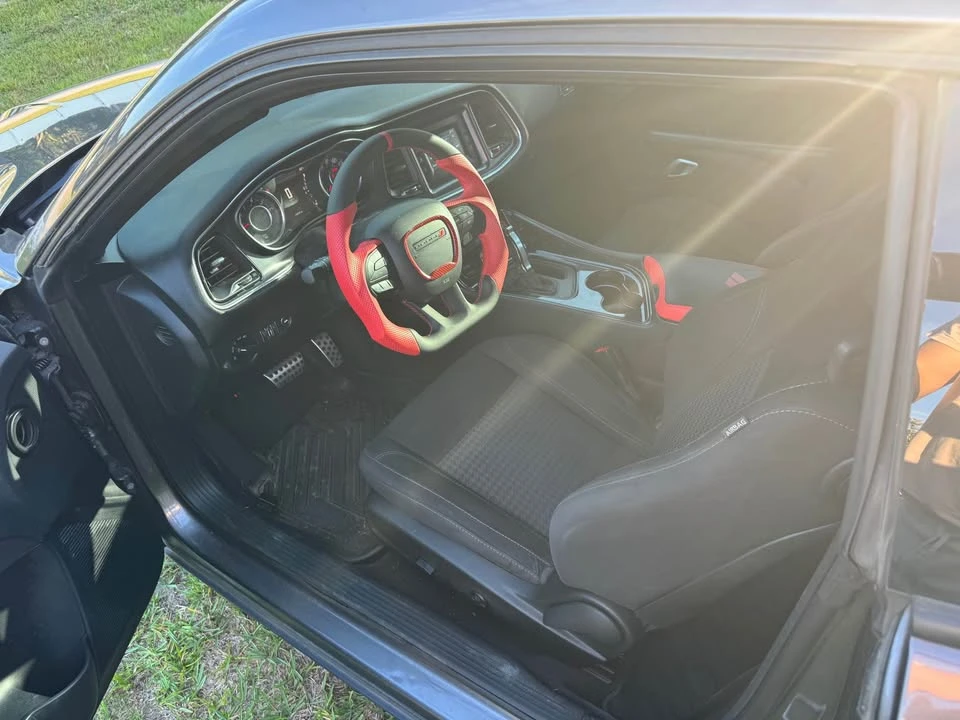 2015 Dodge Challenger 3rd Gen - Image 2 of 8