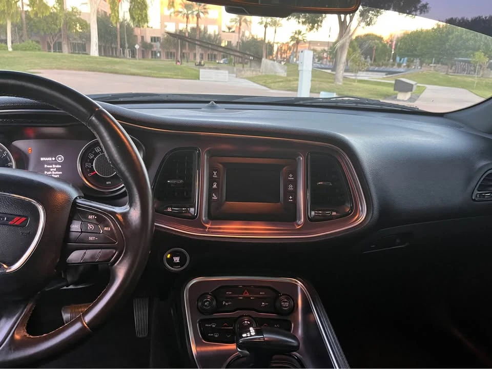 2015 Dodge Challenger 3rd Gen - Image 10 of 11