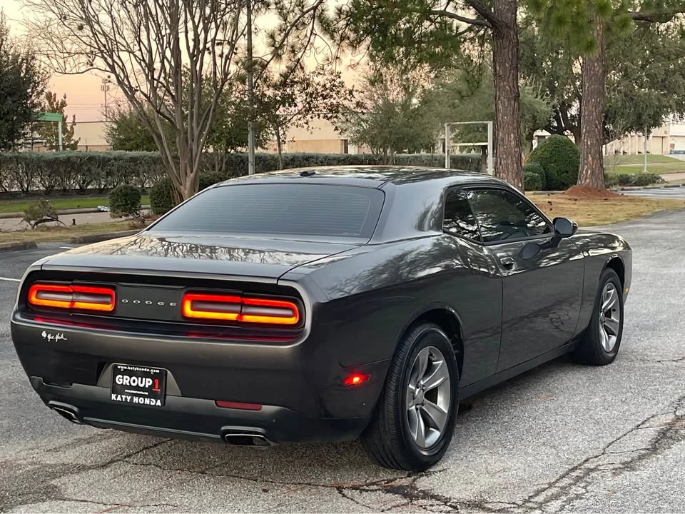 2015 Dodge Challenger 3rd Gen - Image 5 of 8