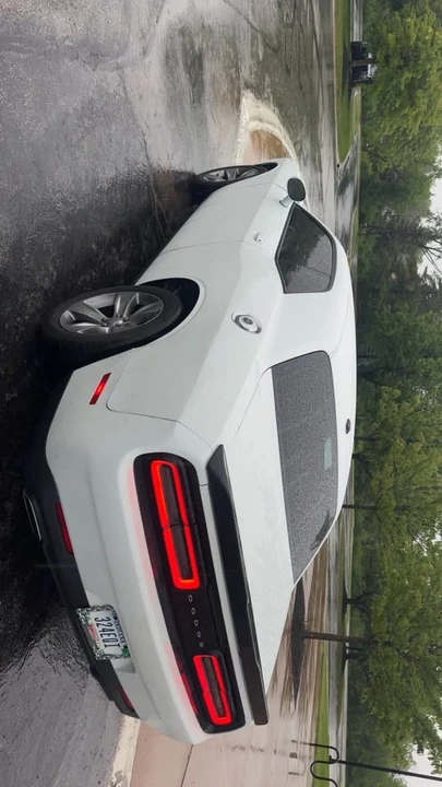2015 Dodge Challenger 3rd Gen - Image 7 of 12