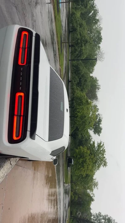 2015 Dodge Challenger 3rd Gen - Image 4 of 12