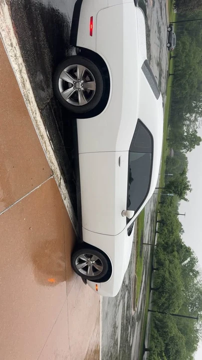 2015 Dodge Challenger 3rd Gen - Image 6 of 12