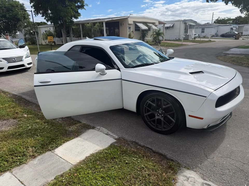 2015 Dodge Challenger 3rd Gen - Image 6 of 6