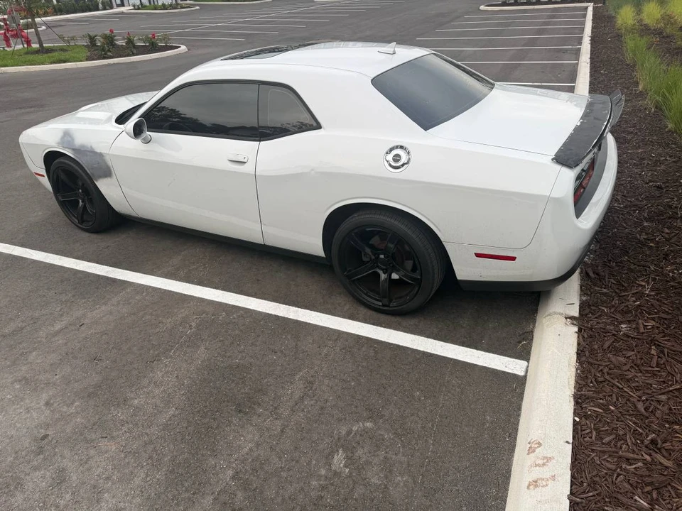 2015 Dodge Challenger 3rd Gen - Image 10 of 14