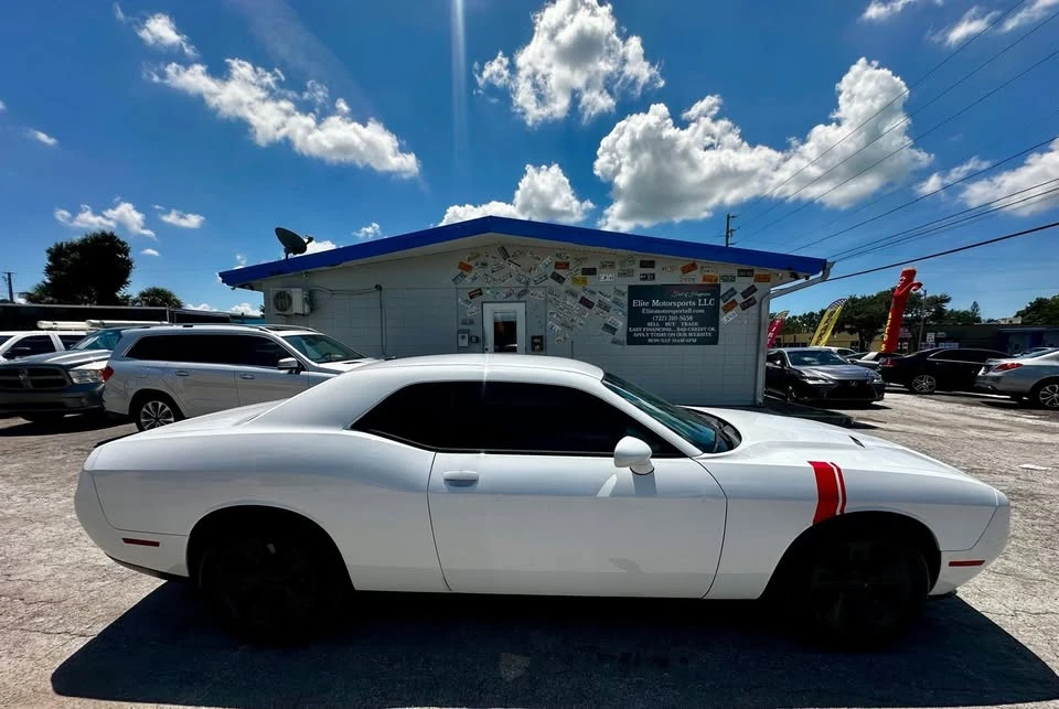 2015 Dodge Challenger 3rd Gen - Image 4 of 14