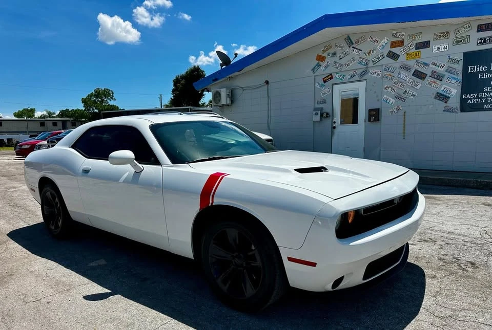 2015 Dodge Challenger 3rd Gen - Image 2 of 14