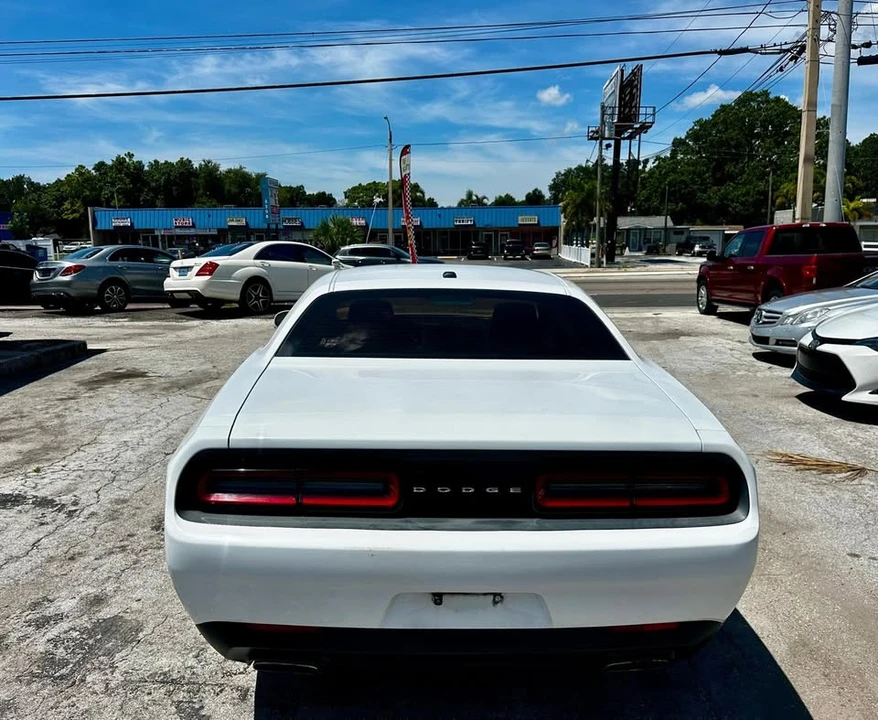 2015 Dodge Challenger 3rd Gen - Image 8 of 14