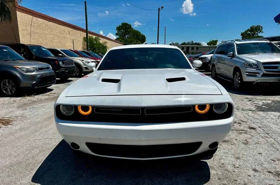 2015 Dodge Challenger 3rd Gen - Image 3 of 14