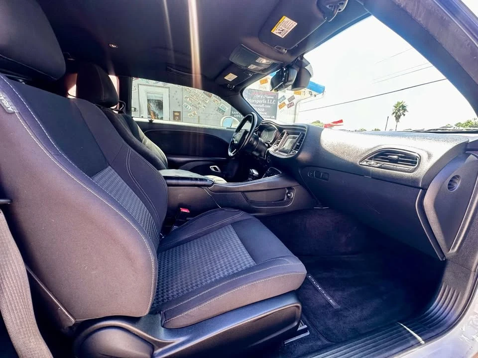 2015 Dodge Challenger 3rd Gen - Image 10 of 14