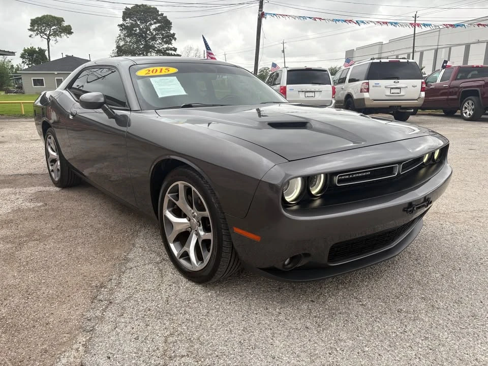 2015 Dodge Challenger 3rd Gen - Image 2 of 8