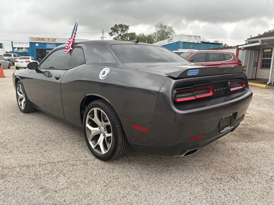 2015 Dodge Challenger 3rd Gen - Image 4 of 8
