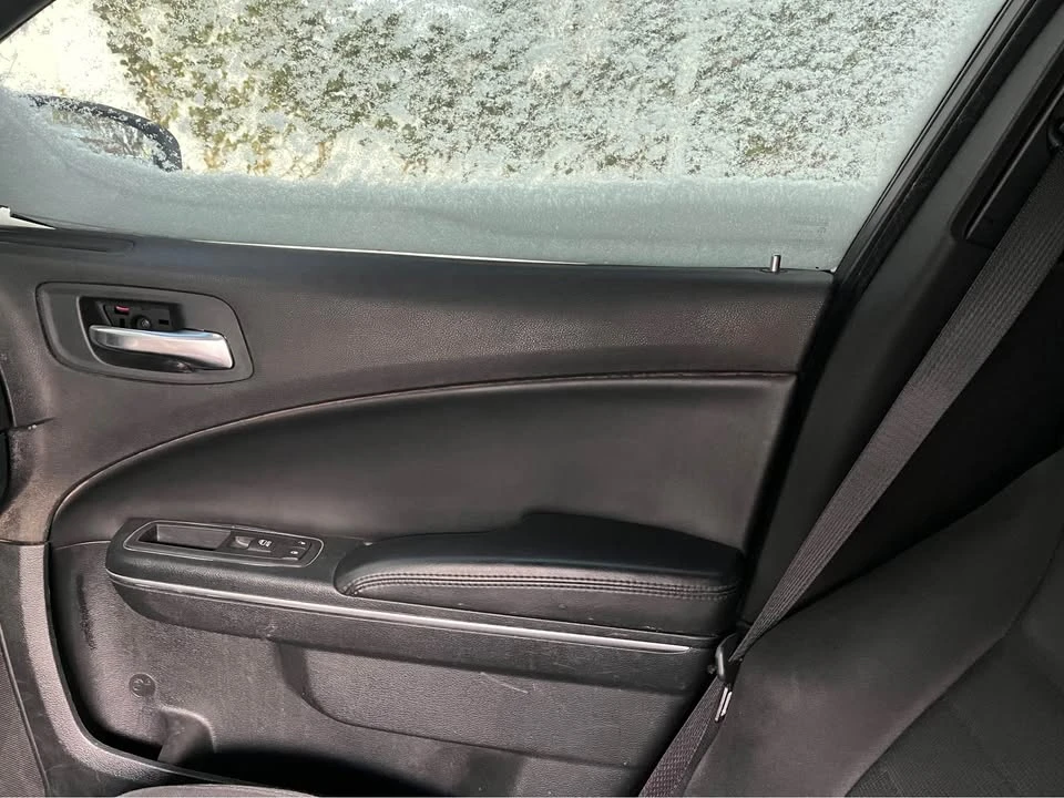 2015 Dodge Challenger 3rd Gen - Image 6 of 9