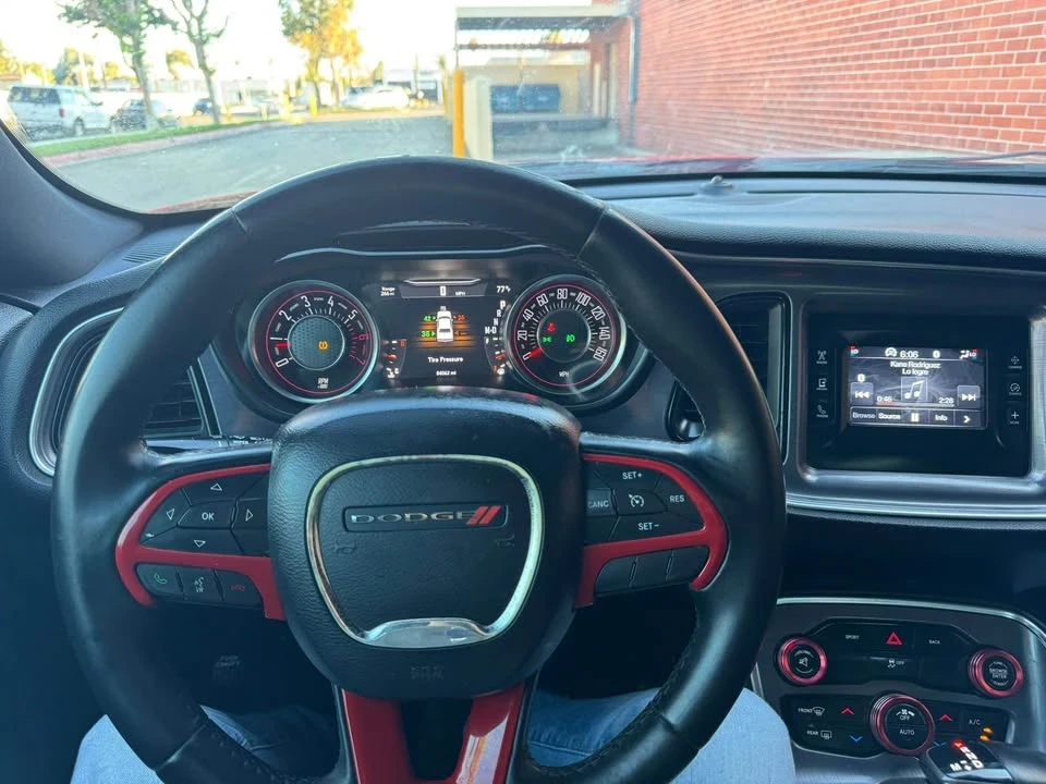 2015 Dodge Challenger 3rd Gen - Image 8 of 11