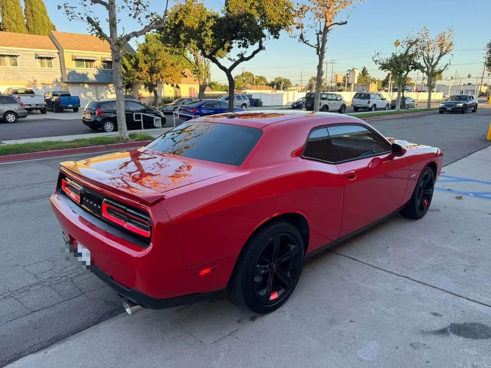 2015 Dodge Challenger 3rd Gen - Image 5 of 11