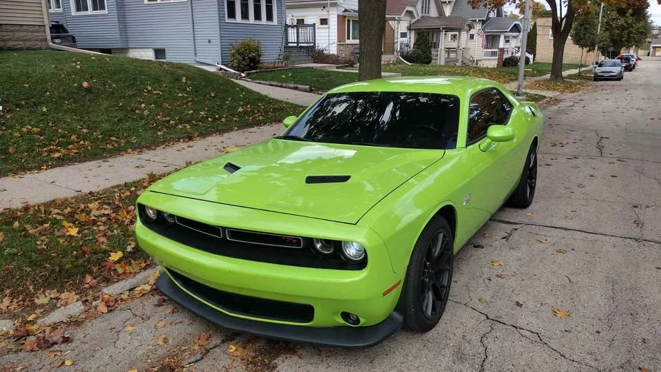 2015 Dodge Challenger 3rd Gen - Image 2 of 3