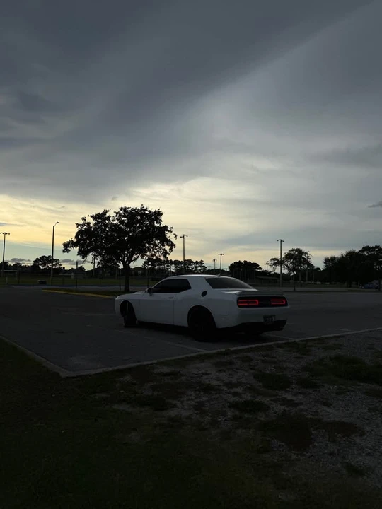 2015 Dodge Challenger 3rd Gen - Image 2 of 3