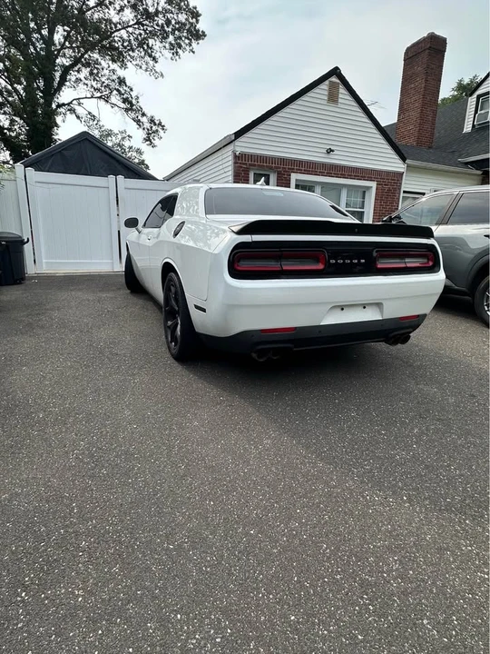 2015 Dodge Challenger 3rd Gen - Image 4 of 11