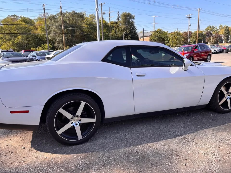 2015 Dodge Challenger 3rd Gen - Image 4 of 13
