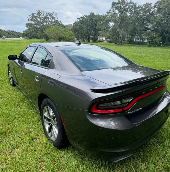 2015 Dodge Challenger 3rd Gen - Image 4 of 10