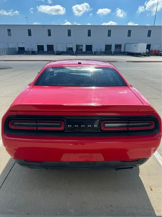 2015 Dodge Challenger 3rd Gen - Image 9 of 11