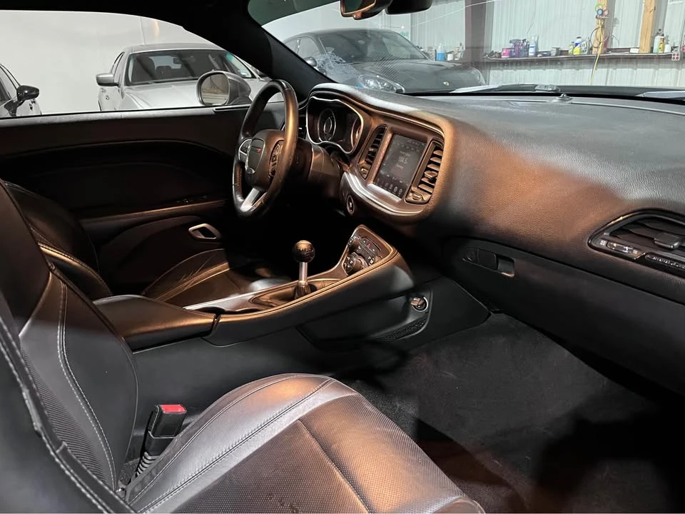 2015 Dodge Challenger 3rd Gen - Image 5 of 15