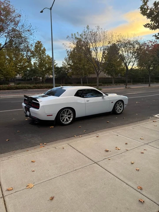 2015 Dodge Challenger 3rd Gen - Image 4 of 6