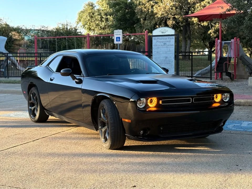 2015 Dodge Challenger 3rd Gen - Image 2 of 6