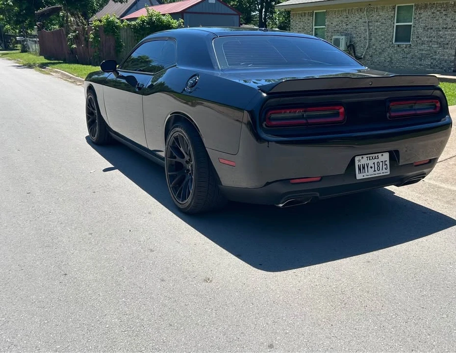 2015 Dodge Challenger 3rd Gen - Image 2 of 3