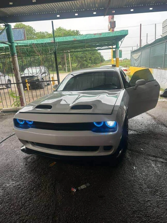 2015 Dodge Challenger SRT8 & 392 3rd Gen - Image 5 of 5