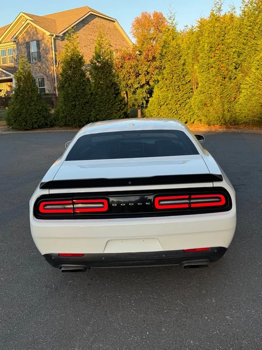 2015 Dodge Challenger SRT8 & 392 3rd Gen - Image 4 of 13
