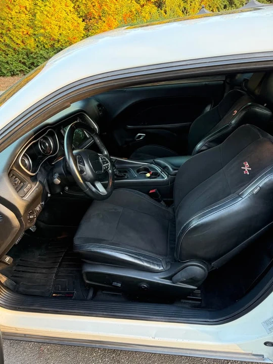 2015 Dodge Challenger SRT8 & 392 3rd Gen - Image 10 of 13