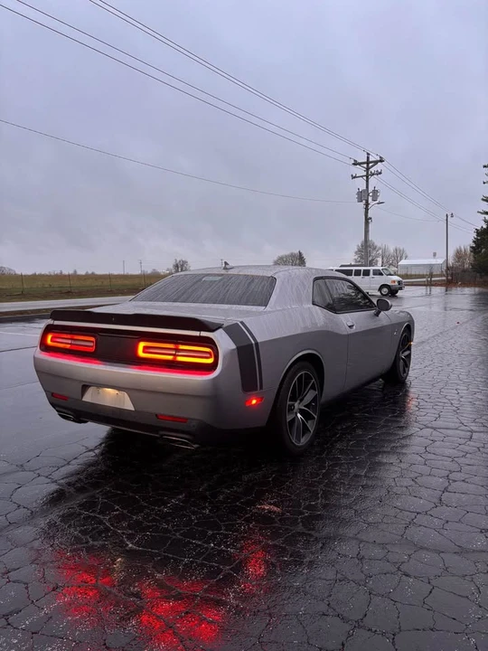 2015 Dodge Challenger SRT8 & 392 3rd Gen - Image 3 of 10