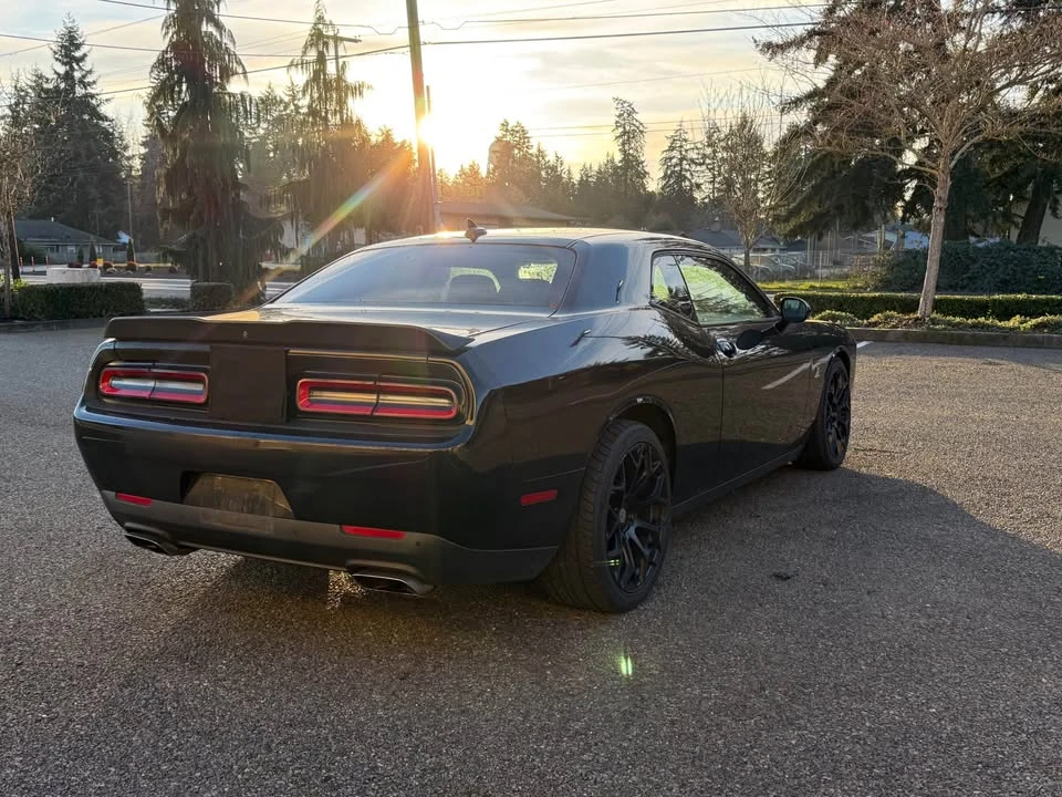 2015 Dodge Challenger SRT8 & 392 3rd Gen - Image 4 of 11