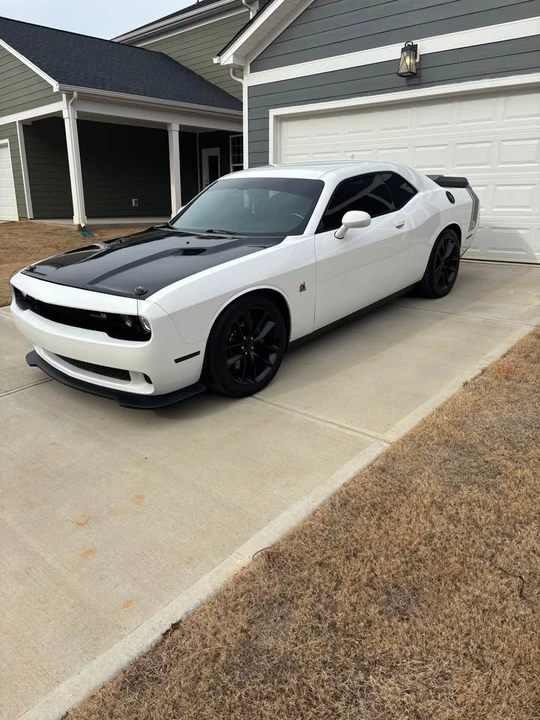 2015 Dodge Challenger SRT8 & 392 3rd Gen - Image 2 of 17