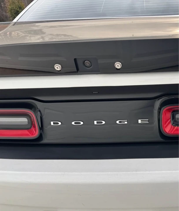 2015 Dodge Challenger SRT8 & 392 3rd Gen - Image 9 of 17