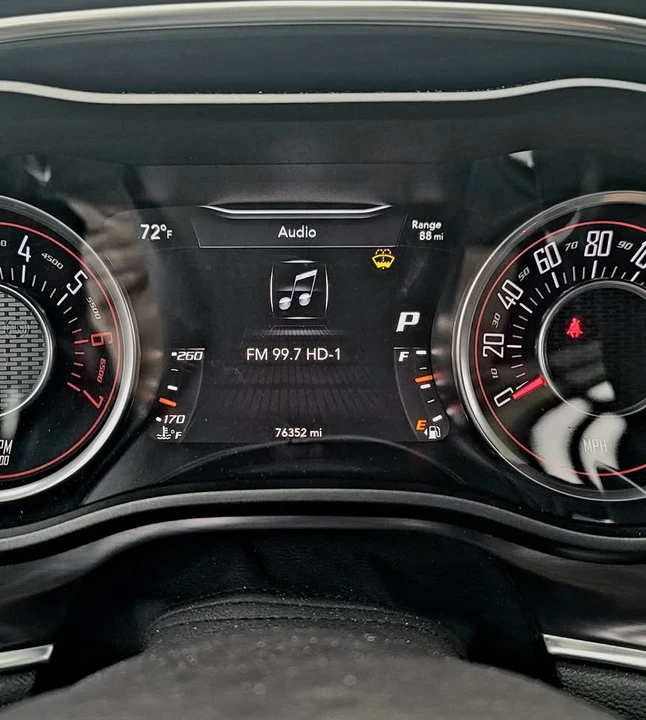2015 Dodge Challenger 3rd Gen - Image 15 of 17
