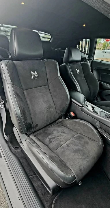 2015 Dodge Challenger 3rd Gen - Image 12 of 17